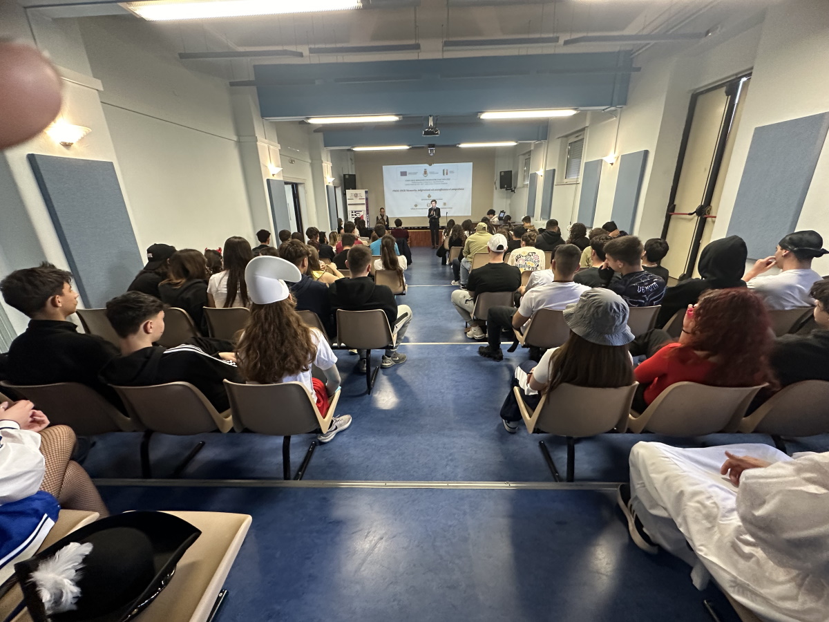 Delegazione dell’Istituto Pirandello di Lampedusa e Linosa in visita presso la Scuola Statale Italiana di Atene (3)